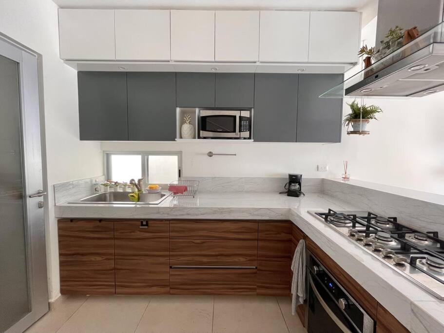Altus Homes By Andiani Travel Cancún Exterior foto